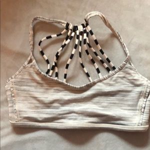 Lululemon sports bra